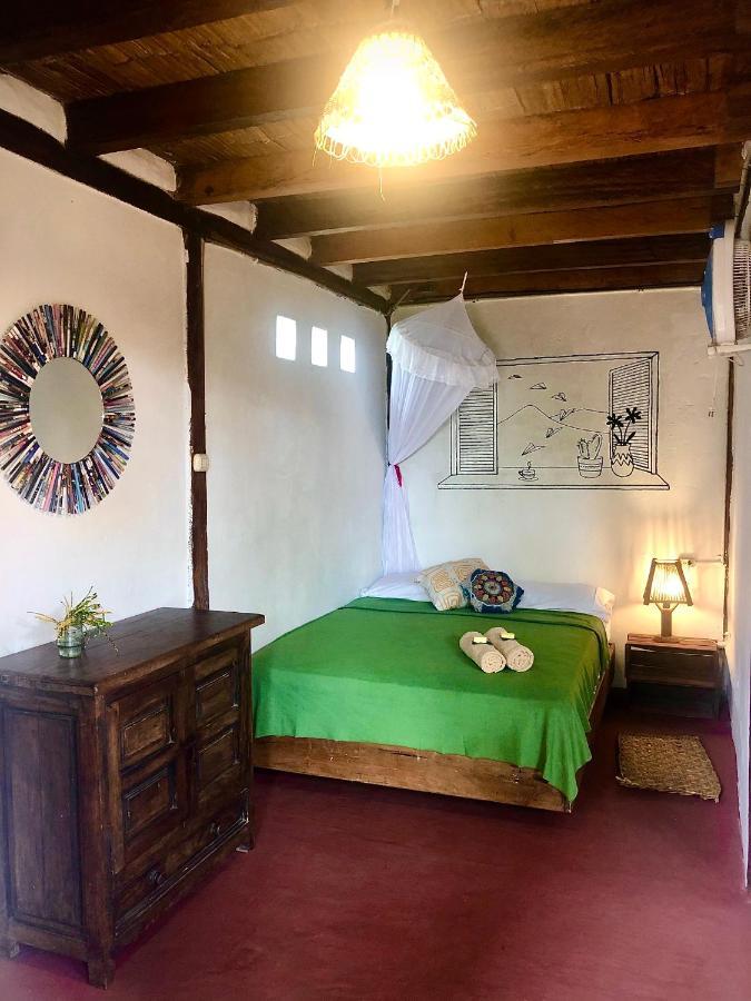 Hostal Los Orishas Ayampe Exterior photo