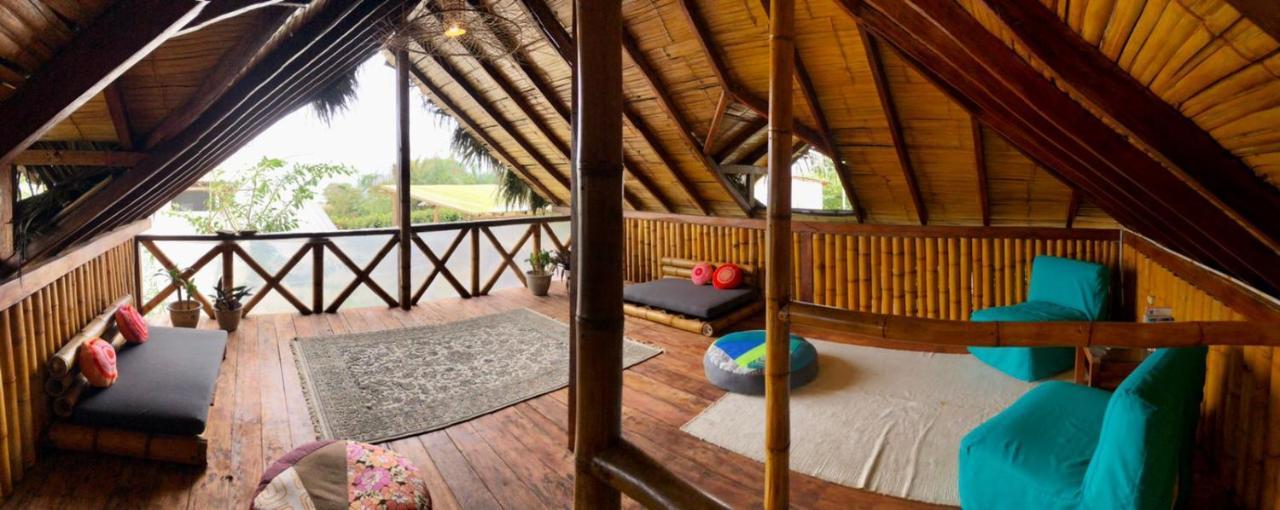 Hostal Los Orishas Ayampe Exterior photo