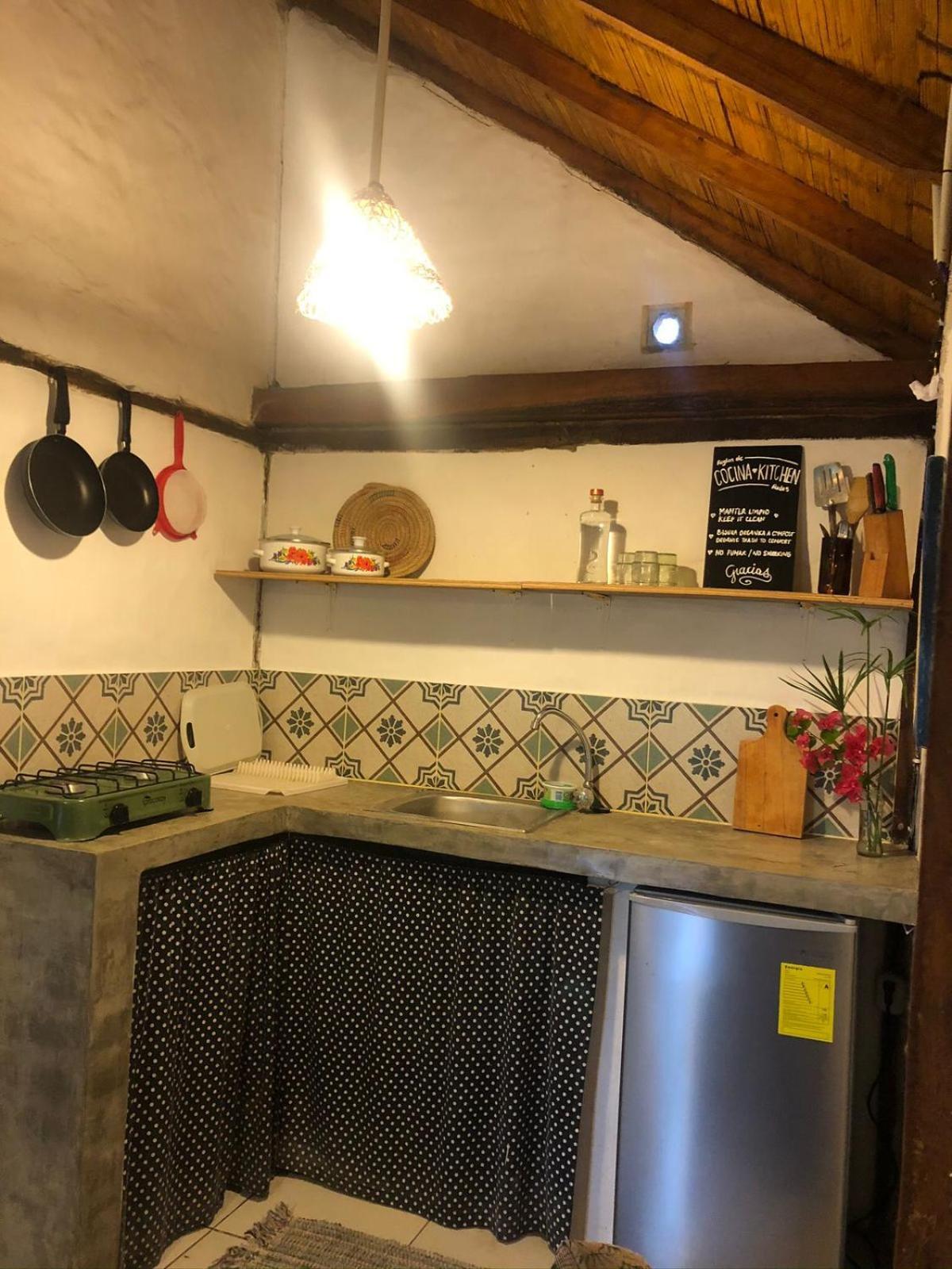 Hostal Los Orishas Ayampe Exterior photo