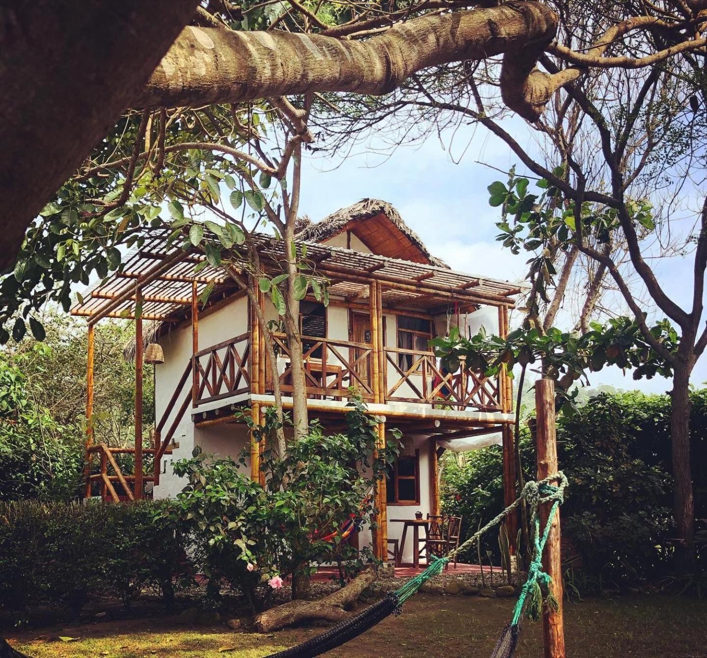 Hostal Los Orishas Ayampe Exterior photo